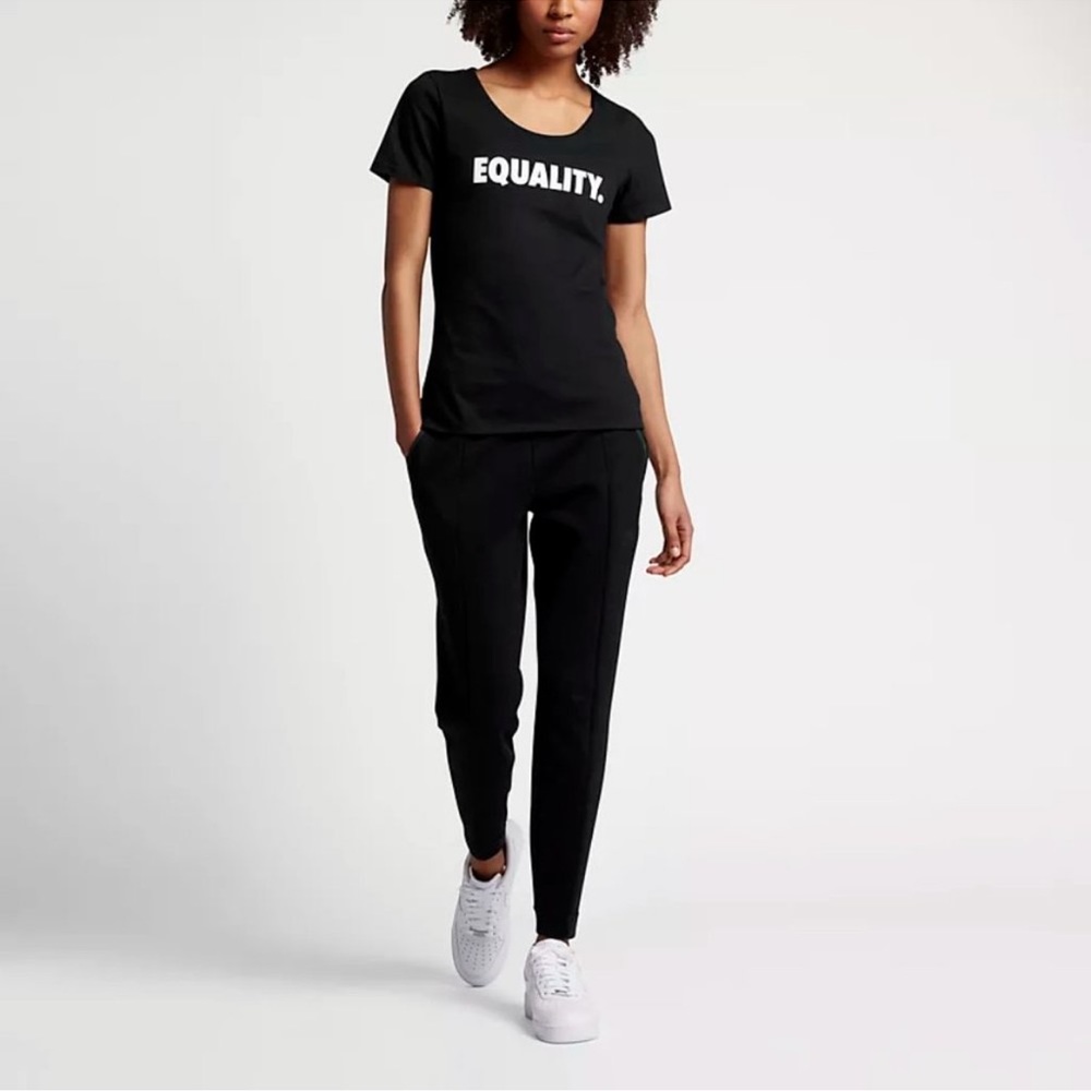 NIKE Women’s Black Equality Tee - 561447-00A - Sz S
